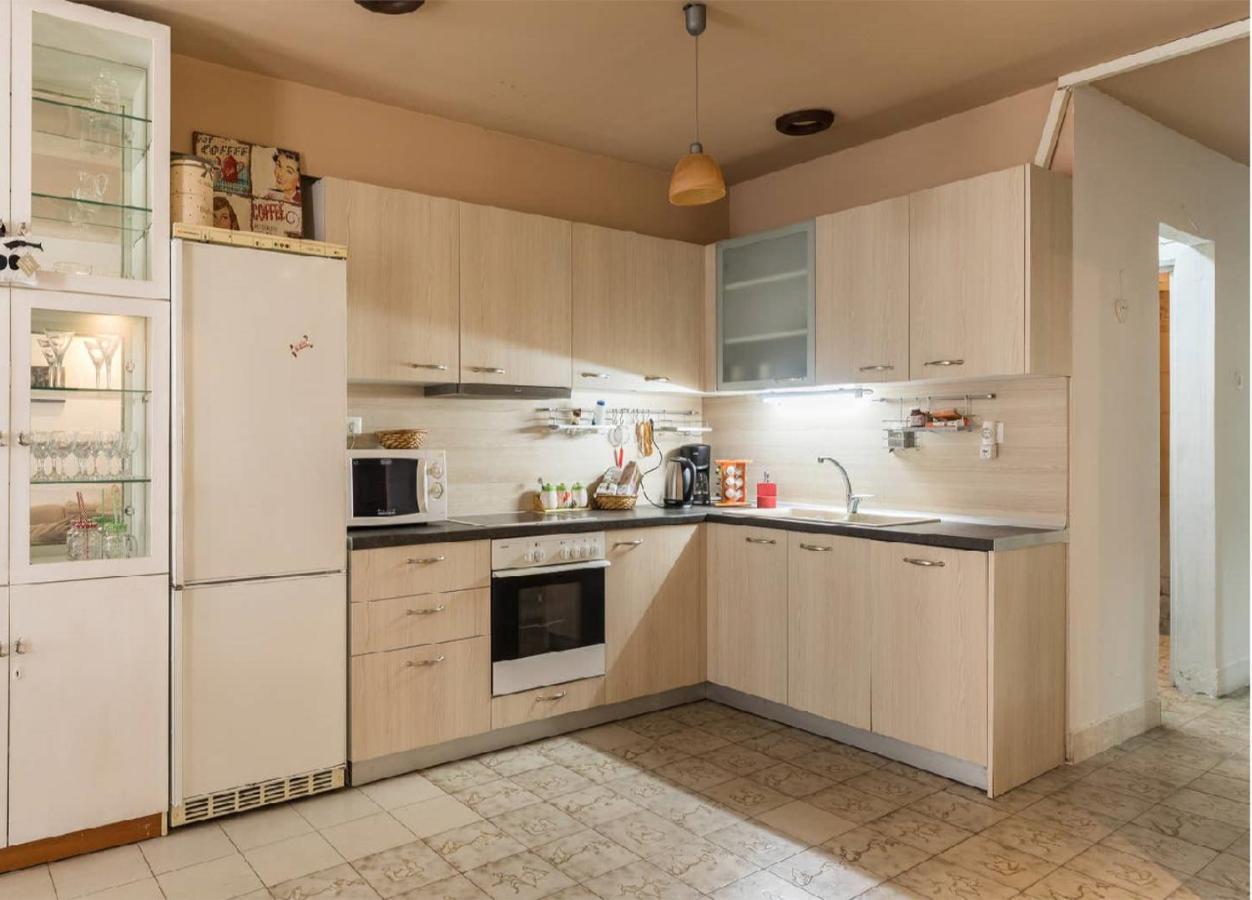 Ferienwohnung 2Bd- Perfect Location With Square View Thessaloniki Exterior foto